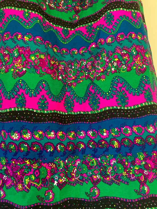 Vintage Dresses & Skirts - Vintage psychadelic 60s 70s maxi skirt size medium elastic waist colorful *